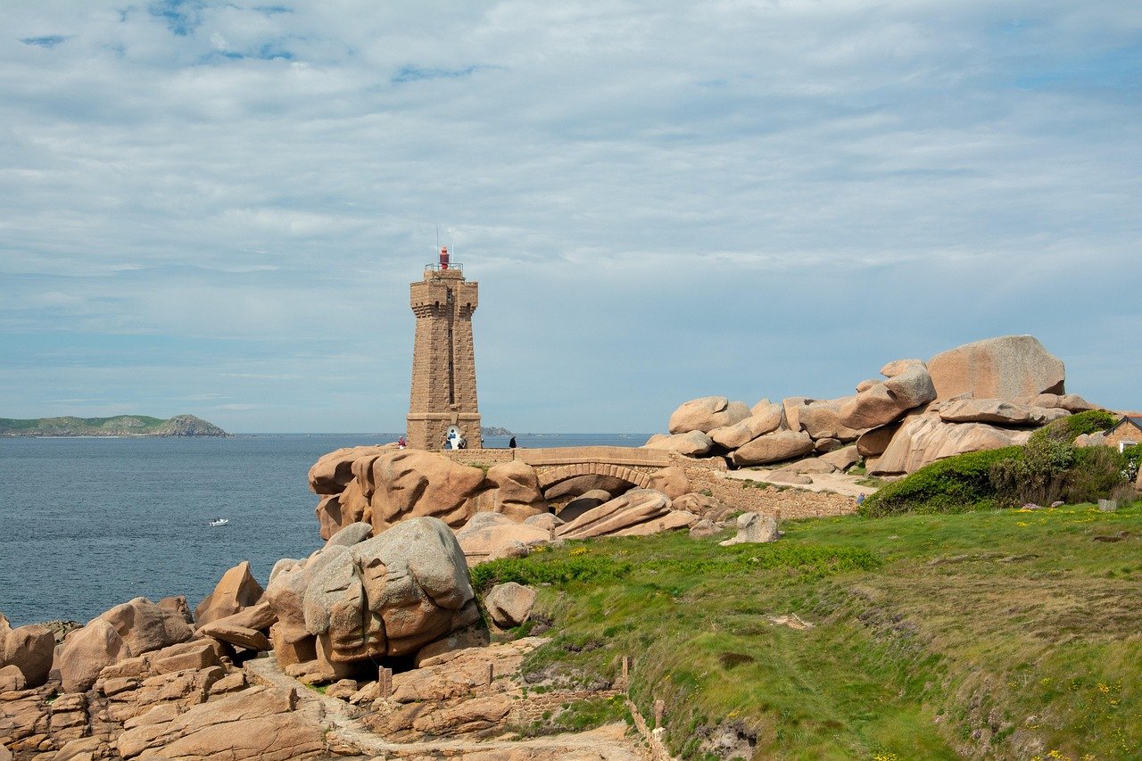 koliko novca treba za normalan život u Hrvatskoj slika