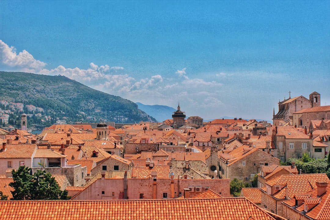 Klima uređaji ljeti: Kako hladiti stan jeftinije u 2026. povezana slika